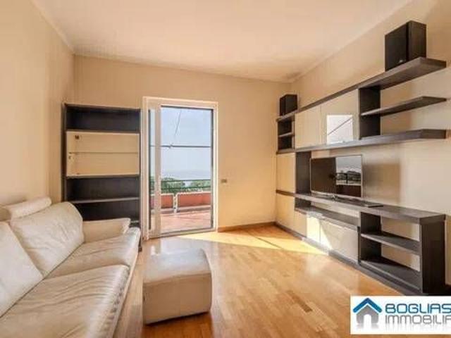 Trilocale via Roma, 245, Centro, Pieve Ligure