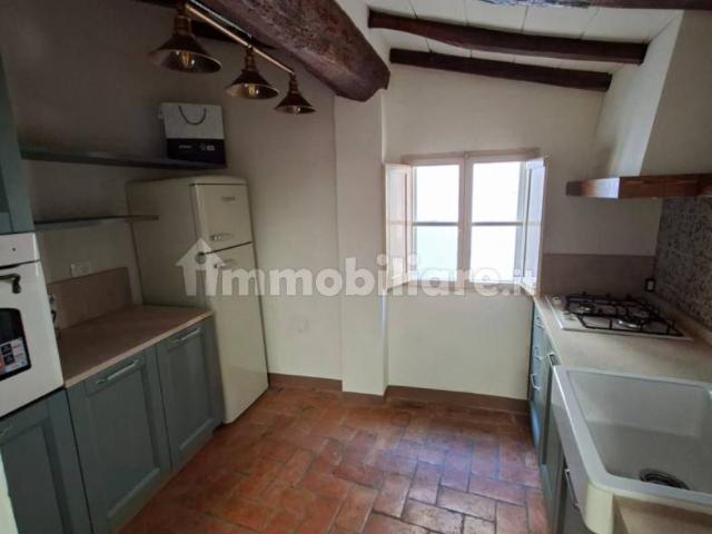 Trilocale via Roma, Centro, Terricciola