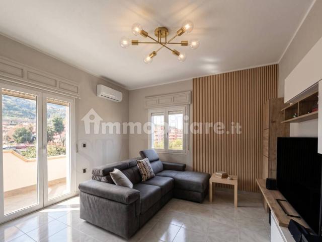 Trilocale via Stazione 32, Vibo Marina, Vibo Valentia