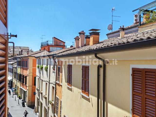 Trilocale via strinati 9, Centro Storico, Cesena