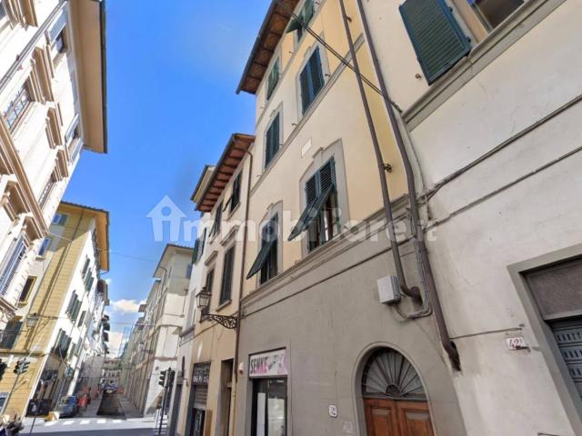 Trilocale via San Zanobi, 52, San Marco SS Annunziata, Firenze