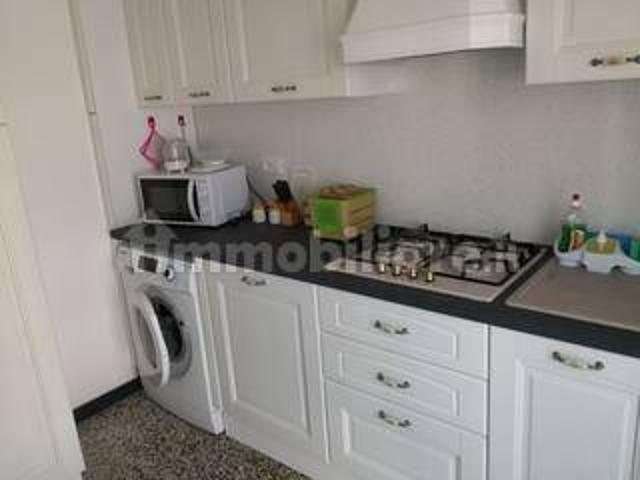 Trilocale via San Francesco 20, Centro, Finale Ligure