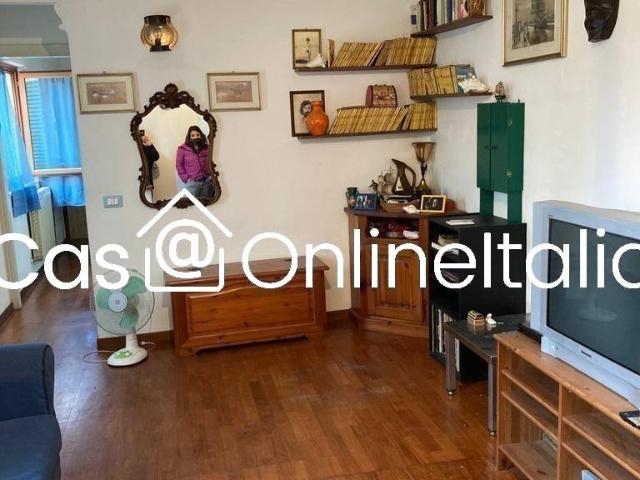Trilocale via San Martino, 24, Lungomare, Viareggio