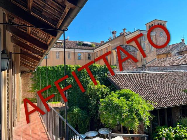 Trilocale via San Pietro, Centro, Cherasco