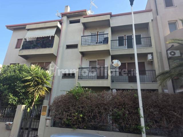 Trilocale via San Salvatore da Civita 10, Genneruxi, Cagliari