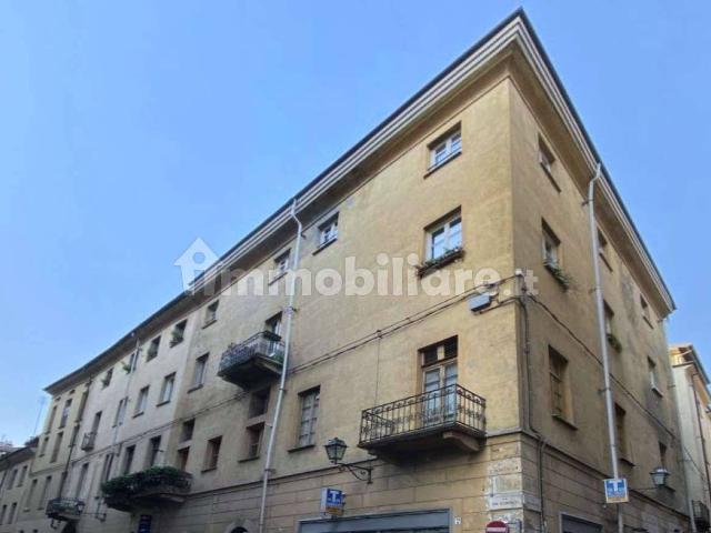 Trilocale via sant' agostino 13, Quadrilatero Romano, Torino