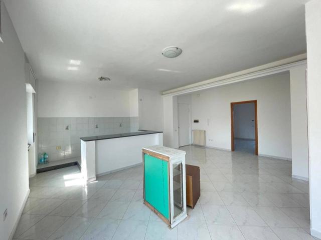 Trilocale via Santa Maria 35, Quarto