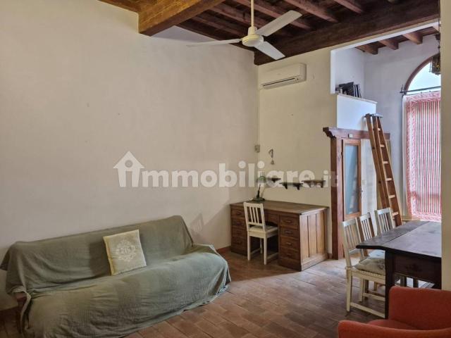Trilocale via Santa Monaca 21, San Frediano, Firenze
