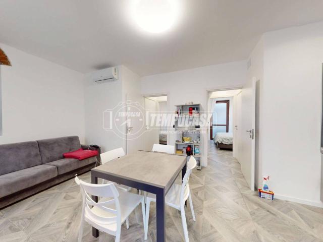 Trilocale via Santa Giulia 44, Vanchiglia, Torino