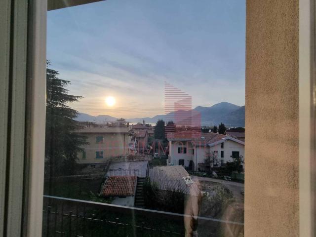 Trilocale via Silvio Bonomelli 13, Centro, Iseo