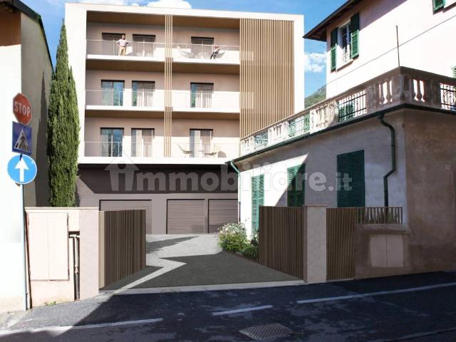 Trilocale via Solferino 4, Centro, Galbiate