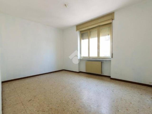 Trilocale via Torino 15, Centro, Casale Monferrato