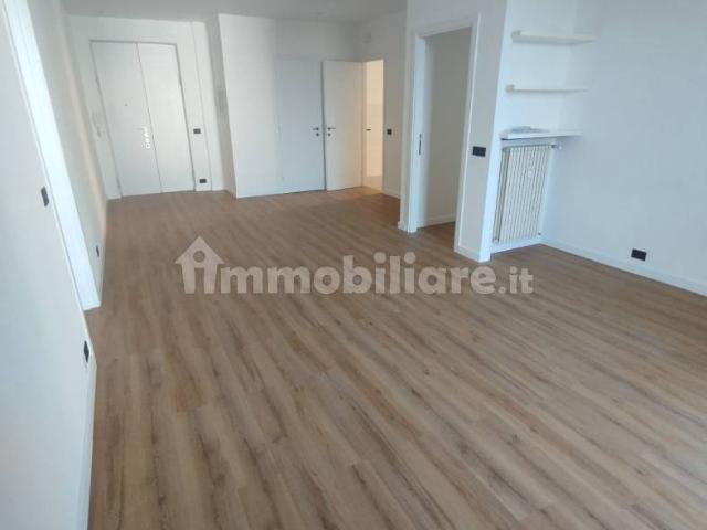 Trilocale via Trento 7, Albaro, Genova