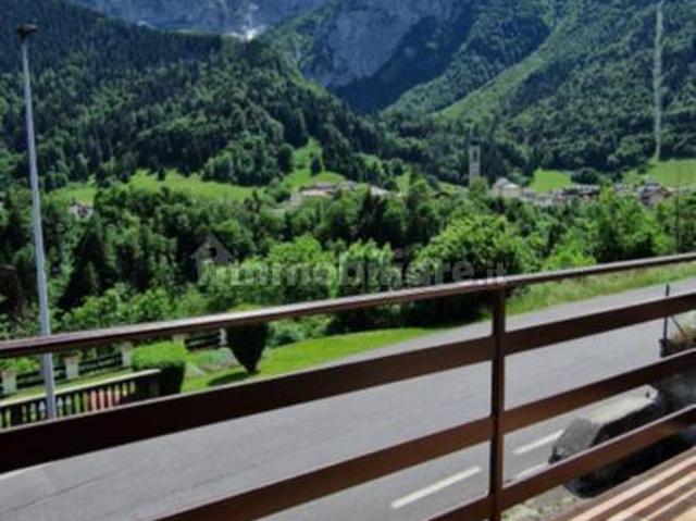 Trilocale via Valzella 7, Centro, Colere