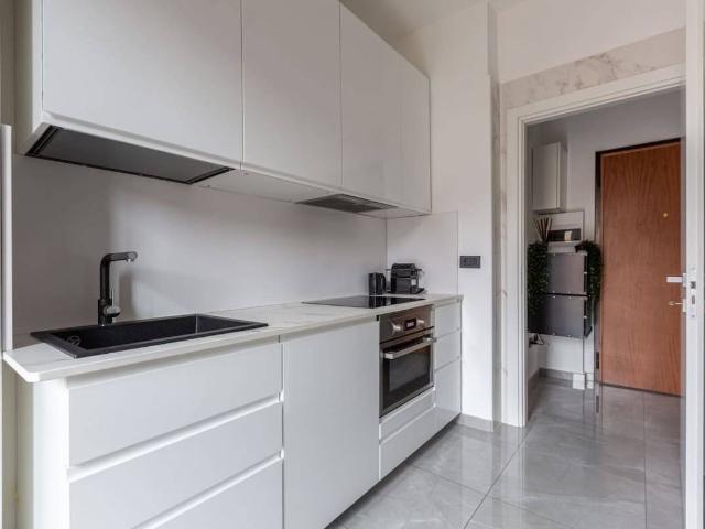 Trilocale via Varesina 205, Certosa, Milano
