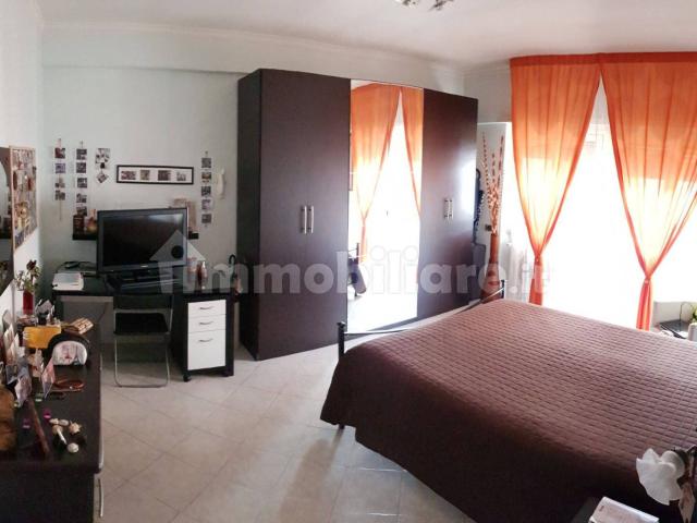 Trilocale via Vestricio Spurinna 147, Quadraro, Roma