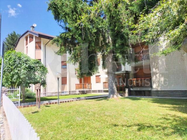 Trilocale via Verdi, 11, Centro, Bardonecchia