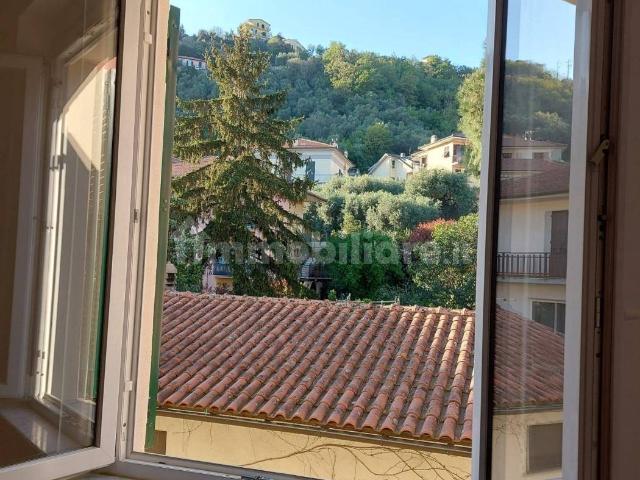 Trilocale via Vittorio Annuti 108, Centro, Casarza Ligure