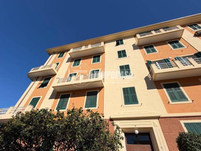 Trilocale Vialetto Milano, Centro, Sestri Levante