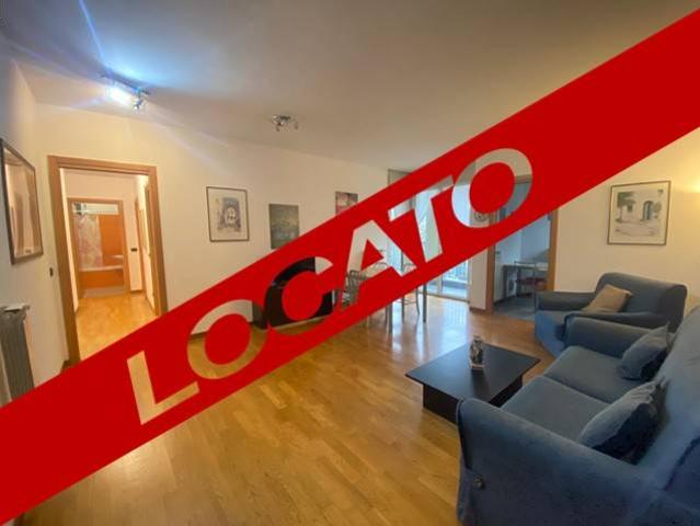 Trilocale viale Cassala 51, Navigli Darsena, Milano
