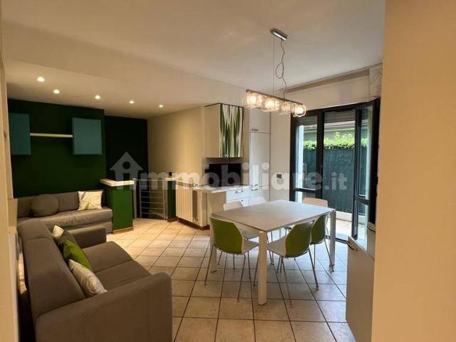 Trilocale viale Cristoforo Colombo, Lido di Camaiore, Camaiore