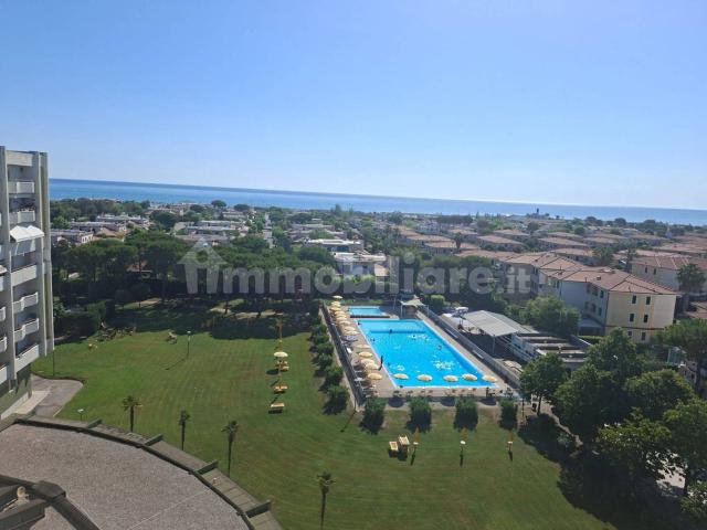 Trilocale viale Cristoforo Colombo 96, Scossicci, Porto Recanati