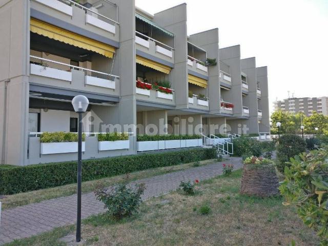 Trilocale viale Aldo Moro 10, Porto Allegro, Montesilvano