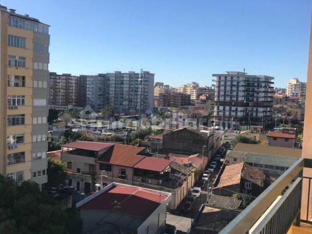 Trilocale viale Artale Alagona 27, Rotolo, Catania