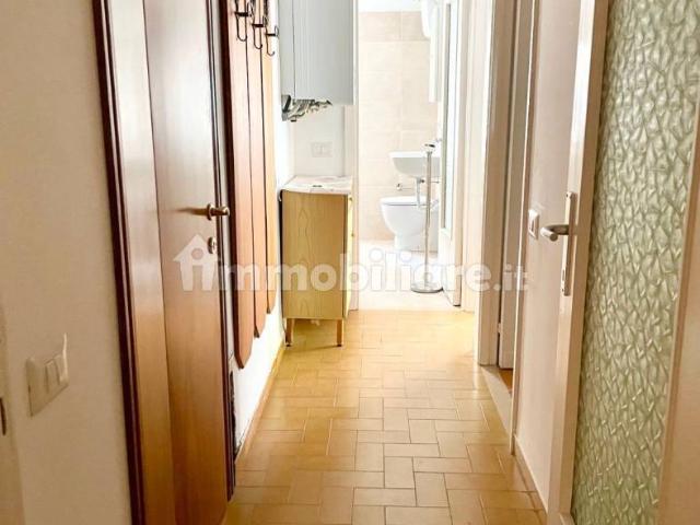 Trilocale viale Giacomo Leopardi, Centro, Camerino