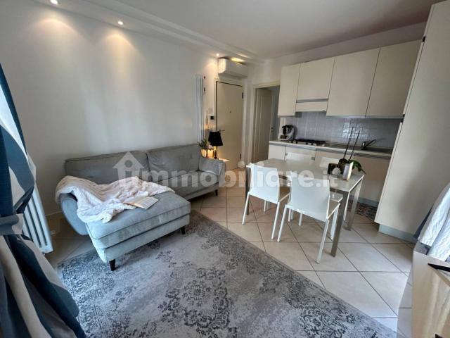 Trilocale viale Giosuè Carducci 7, Centro, Riccione