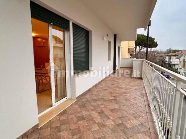 Trilocale viale Giovanni Pierluigi da Palestrina 19, Alba Mare, Riccione