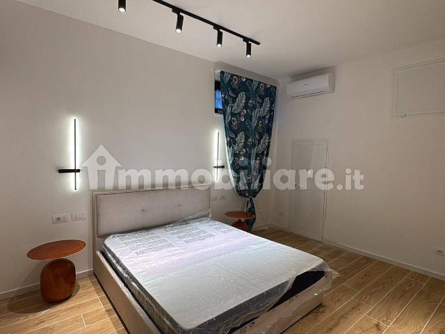 Trilocale viale Grotta della Regina 42/10, Torre a Mare, Bari