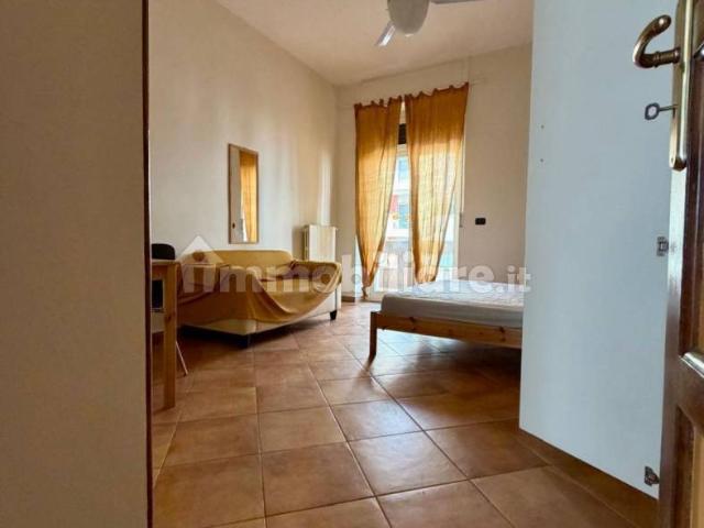 Trilocale viale Ennio Quinto 1, Picone, Bari
