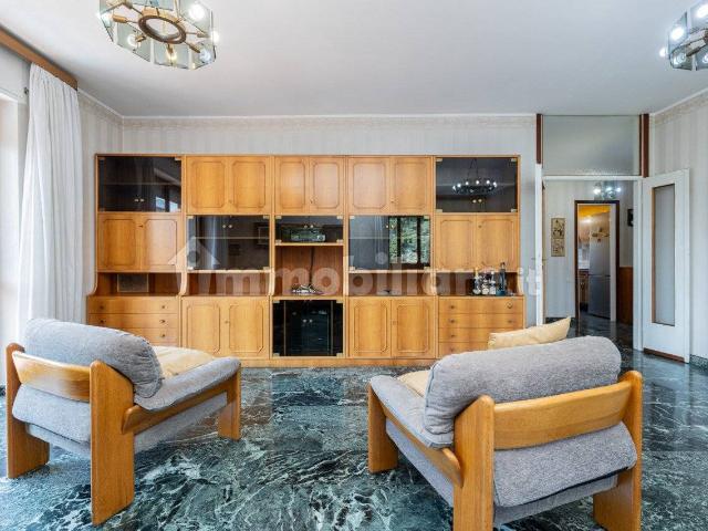 Trilocale viale Famagosta, 26, Famagosta, Milano