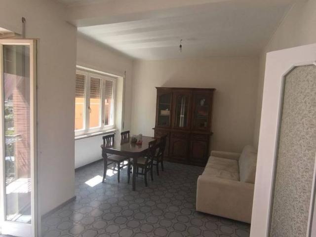 Trilocale viale Fratelli Rosselli 10, Centro Storico, Genzano di Roma