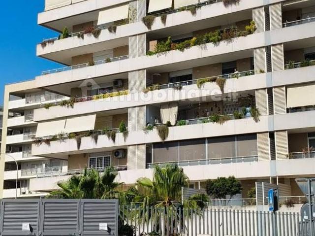 Trilocale viale Leonida Tonelli 68, Fonte Laurentina, Roma