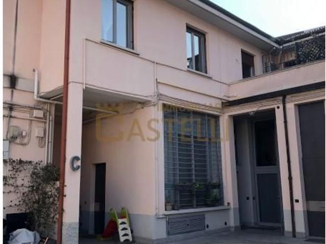 Trilocale Viale Sabotino 1.300€