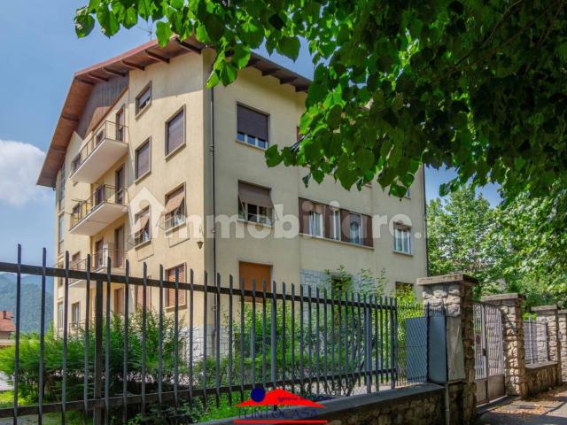 Trilocale viale Sarrea 5, Centro, Dronero