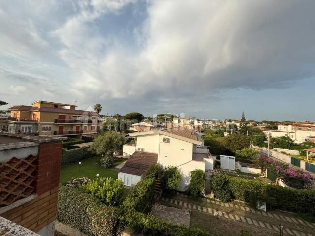 Trilocale viale Perla Marina 17, Lavinio Mare, Anzio