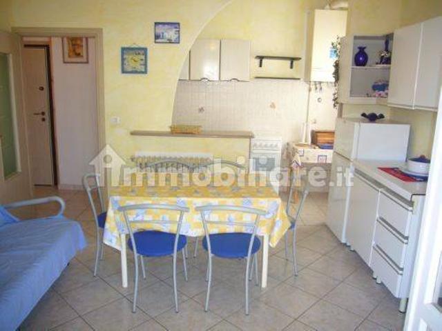 Trilocale viale Raffaello Sanzio 6, Valverde, Cesenatico