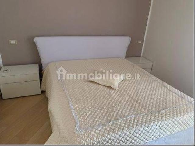 Trilocale viale Regina Elena 106, Via Trani Madonna dello Sterpeto, Barletta