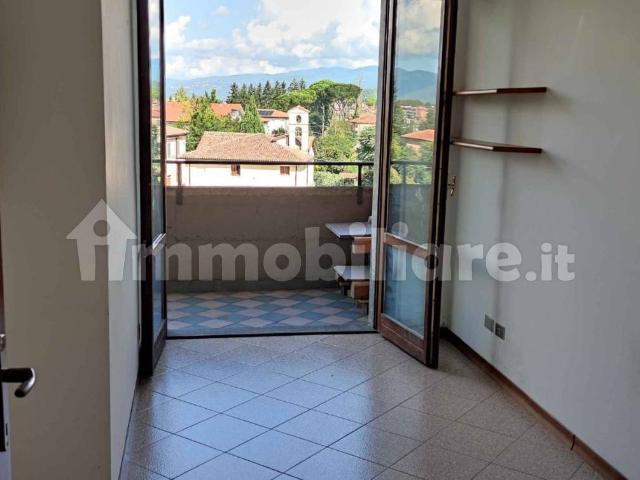 Trilocale viale Tommaso Morroni 28, Rieti