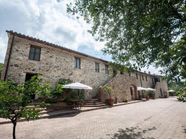 Trilocale viale Trasimeno, Magione