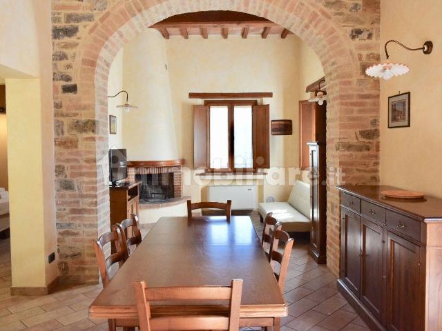 Trilocale viale Trasimeno 1, Agello, Magione