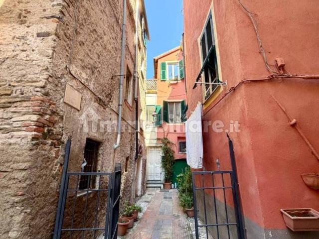 Trilocale Vico Vadino, Centro, Albenga