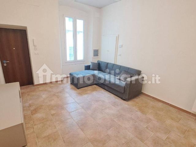 Trilocale vicolo Caroto 51, Centro, Casale Monferrato