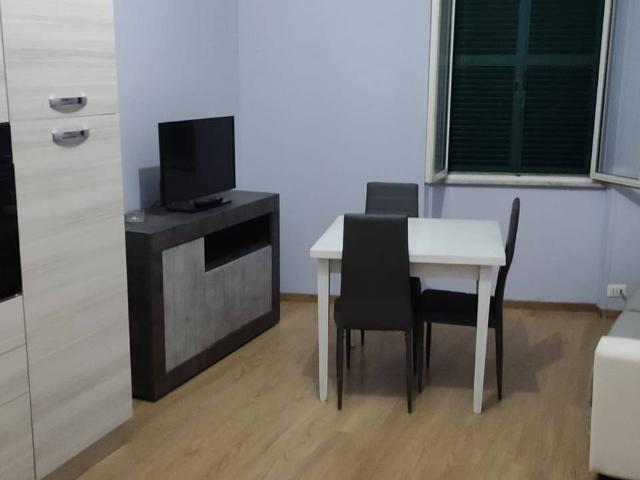 Trilocale vicolo Pamphili 3, Centro Storico, Anzio