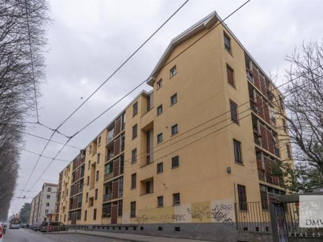 TRILOCALE ZONA CORVETTO