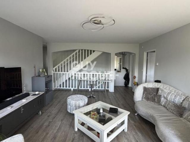 TRINAGLE D'OR Appartement 5 pièces de grand standing à vendre à Compiègne