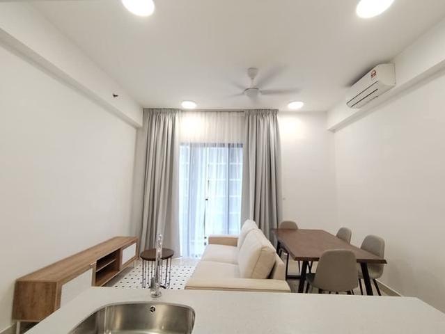 Trion 2 800sf 2R2B Fully Furnished